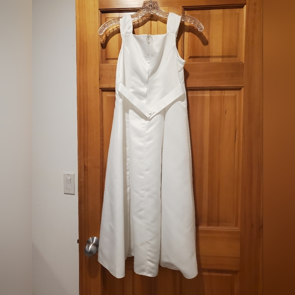 White First Communion Girls Dress with Bolero 8 - Picture 4 of 4